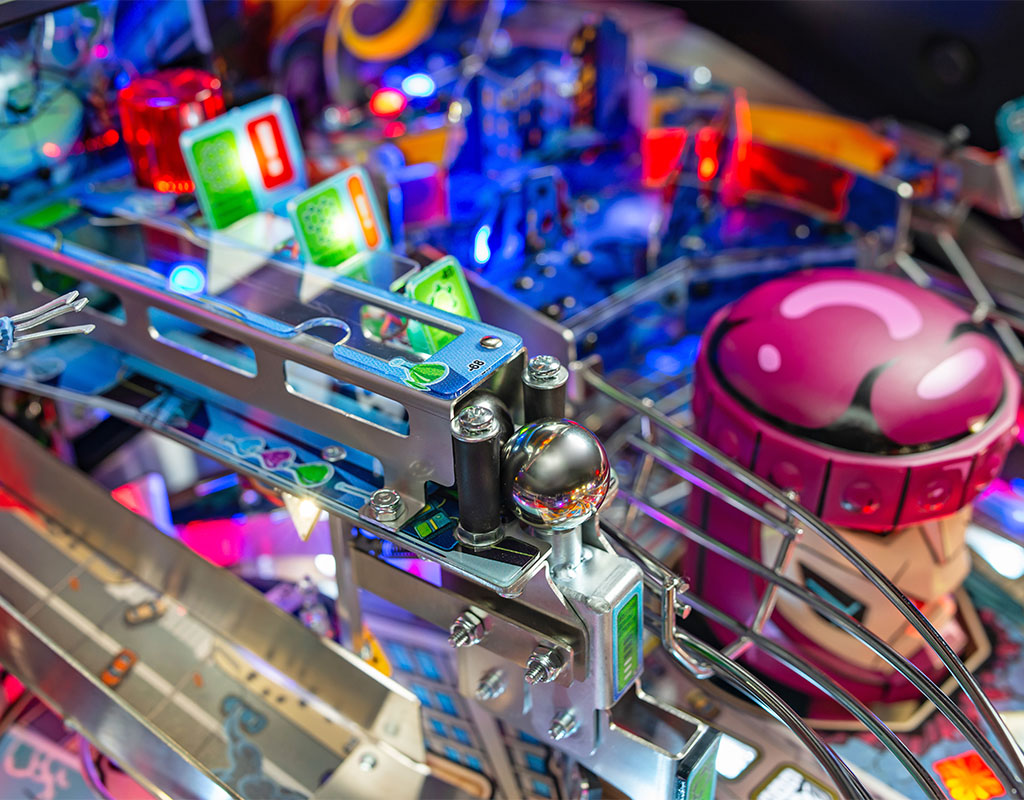 The Uncanny X-Men Pinball Machine - Premium Edition by STERN Pinball ...